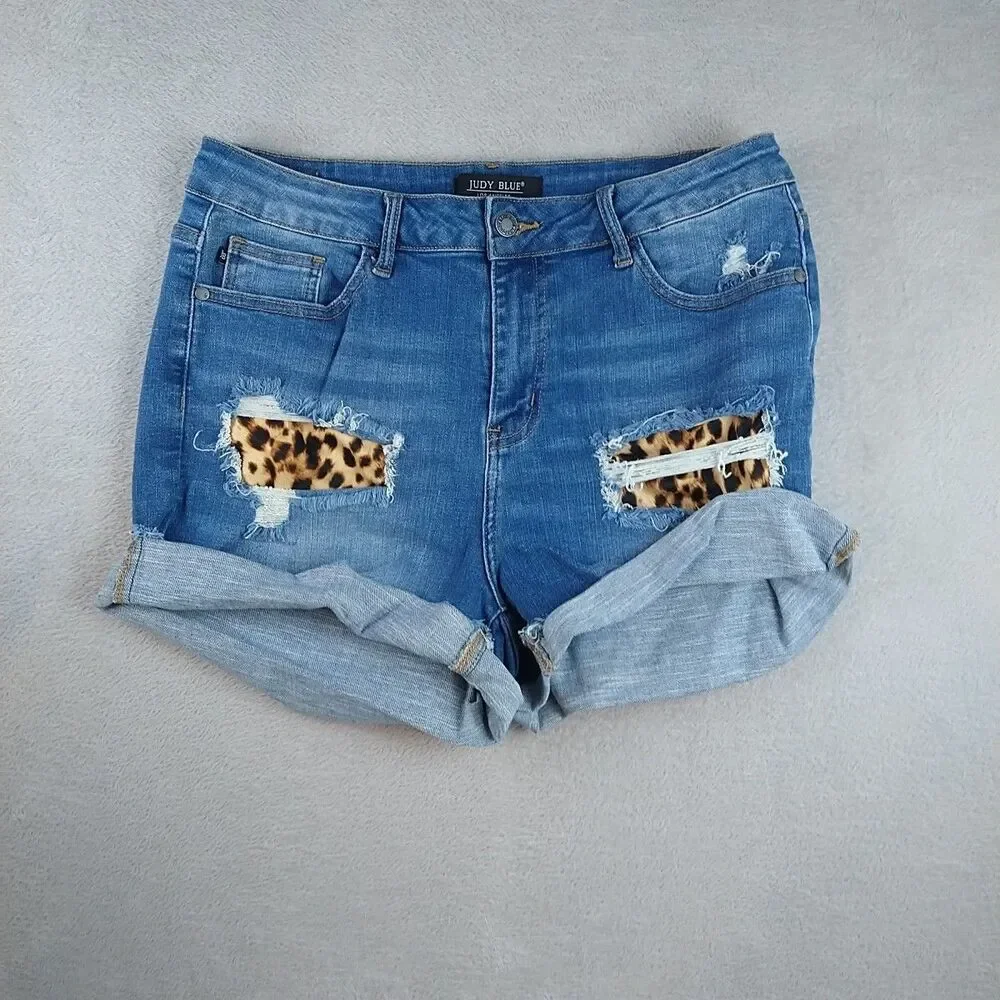 Judy Blue High Rise Cuffed Leopord Denim Shorts Women's 1XL Distressed cutoffs - Picture 2 of 12